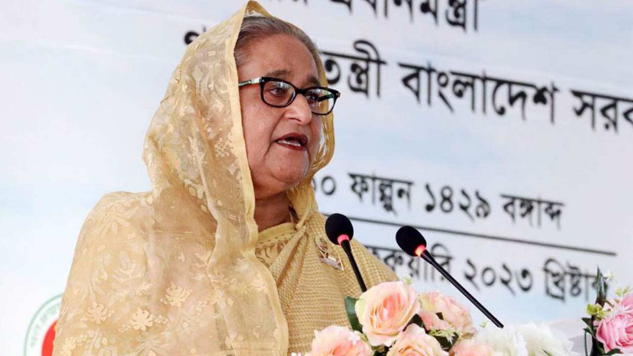 মাঠে কাজ করা বা ফসল ফলানো গৌরবের বিষয় : প্রধানমন্ত্রী