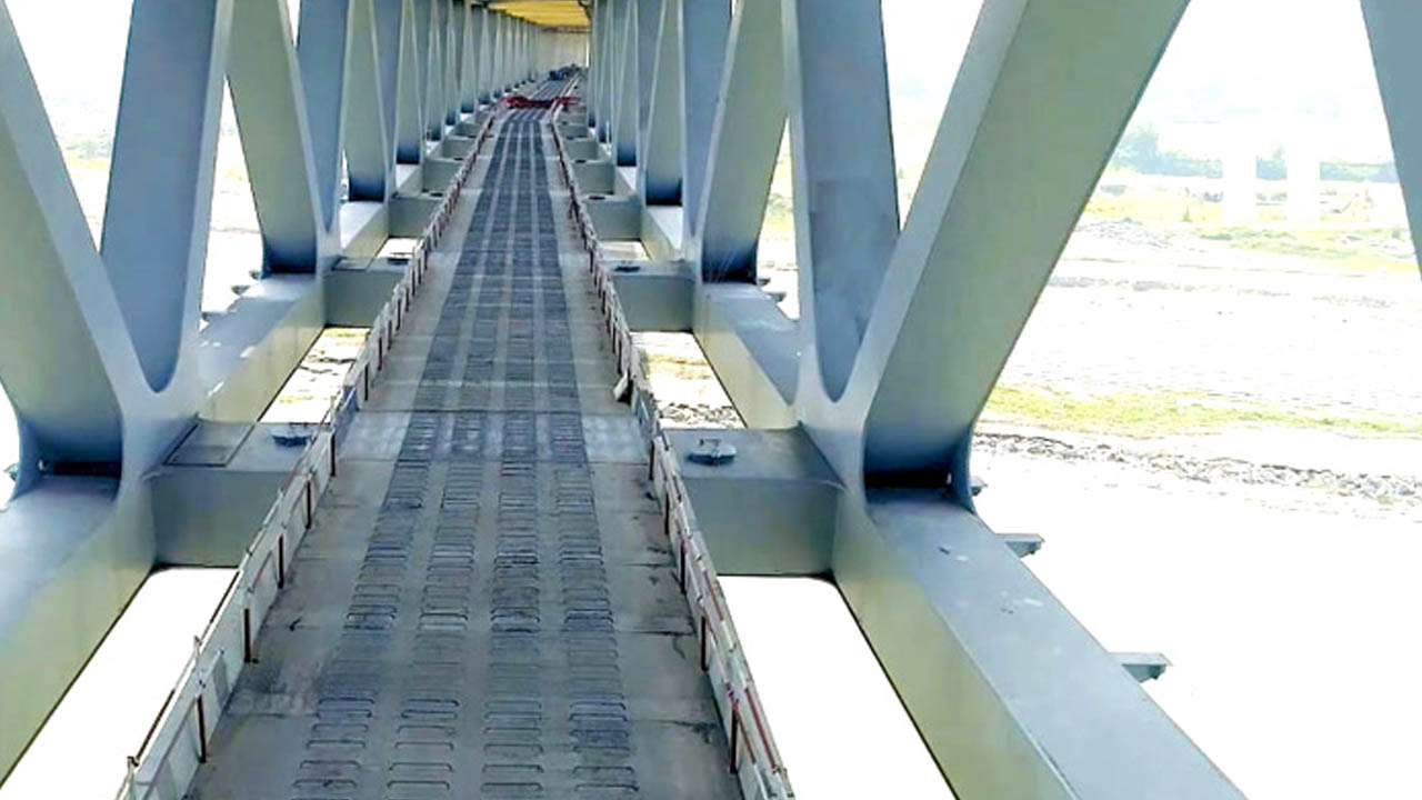 পদ্মা সেতুতে পরীক্ষামূলক ট্রেন চলবে ৪ এপ্রিল