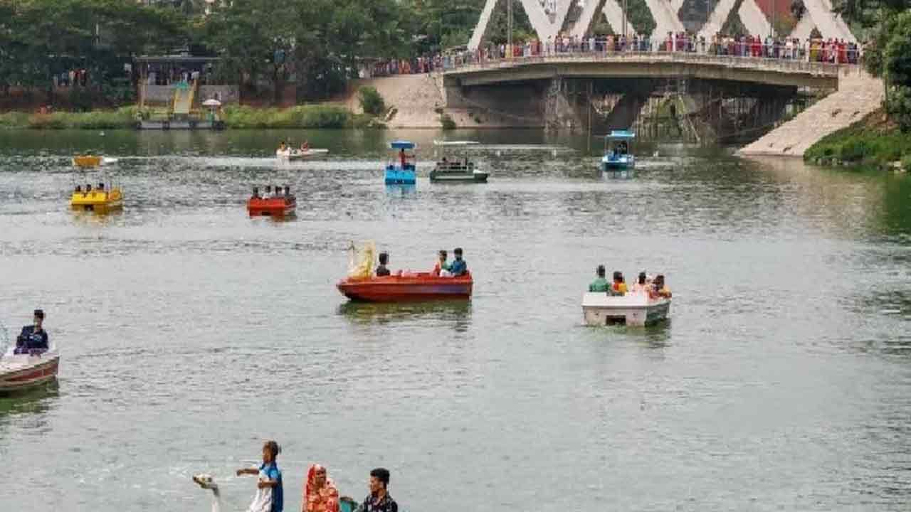 হাতিরঝিলে প্যাডেল বোট থেকে পড়ে মৃত্যু