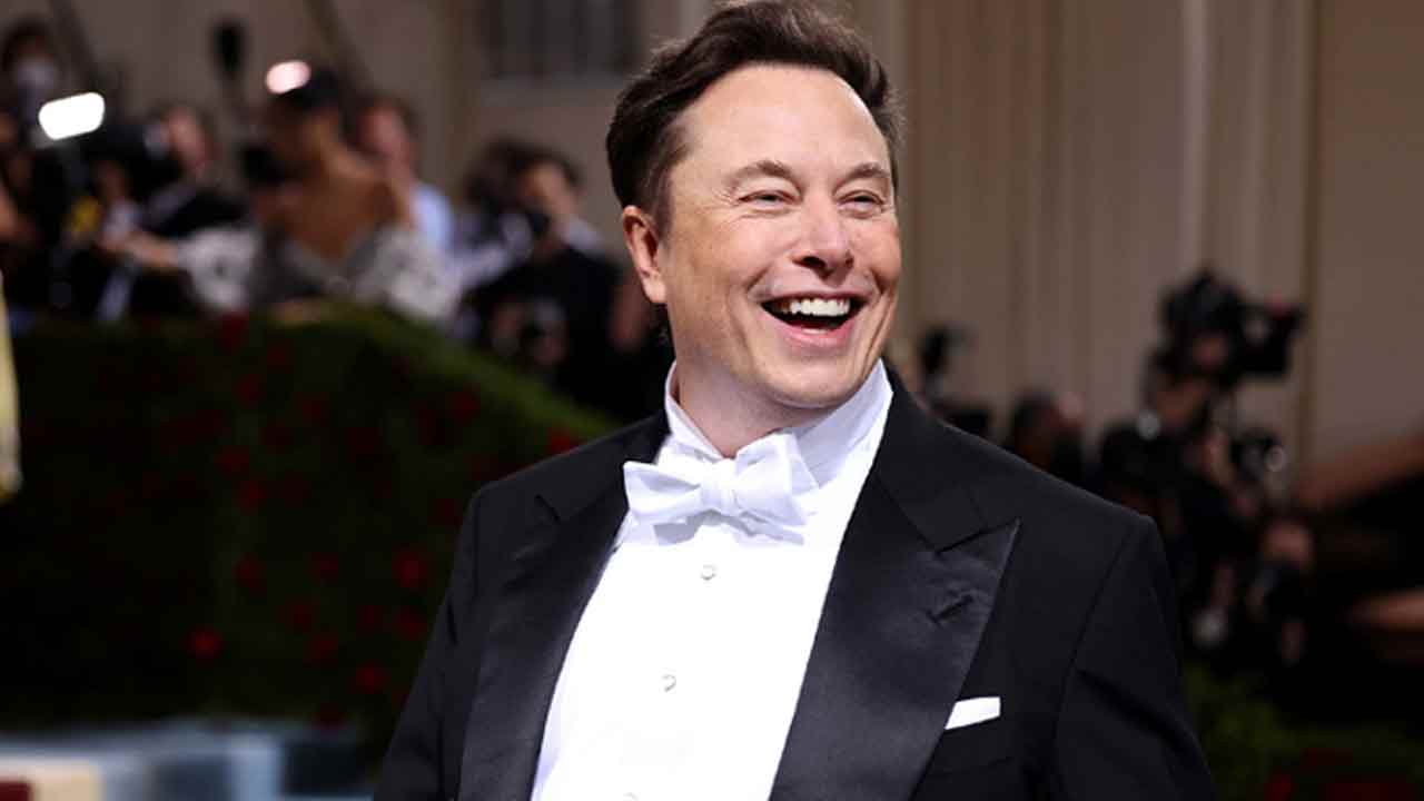 শীর্ষ ধনীর মুকুট ফিরে পেলেন ইলন মাস্ক