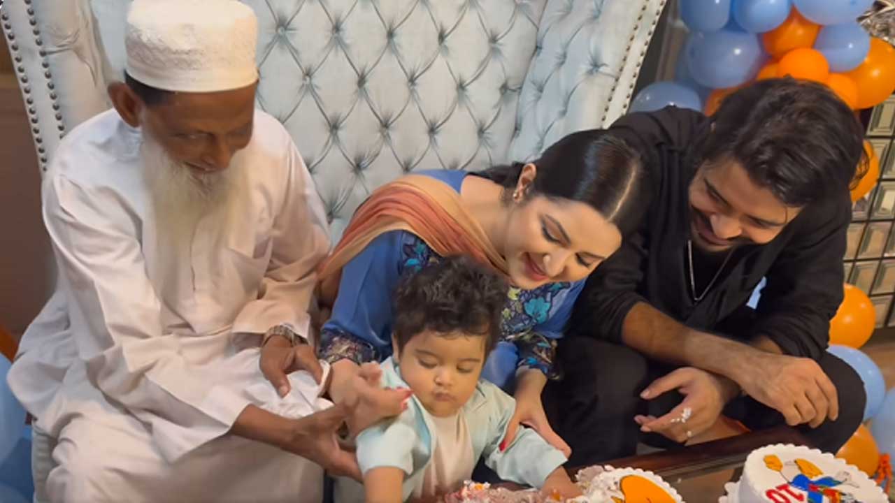 অভিমান ভুলে এক হলেন রাজ-পরী?