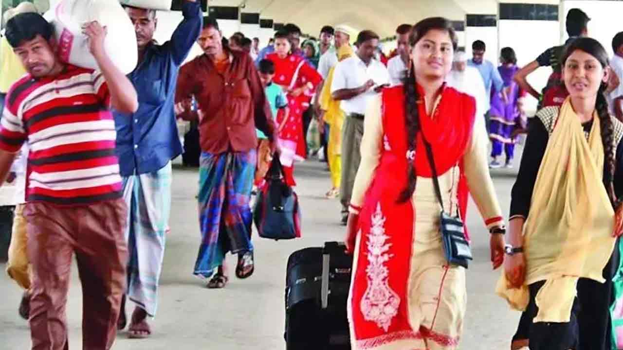 ঈদের ছুটি বাড়ছে কি না, জানা যাবে আজ