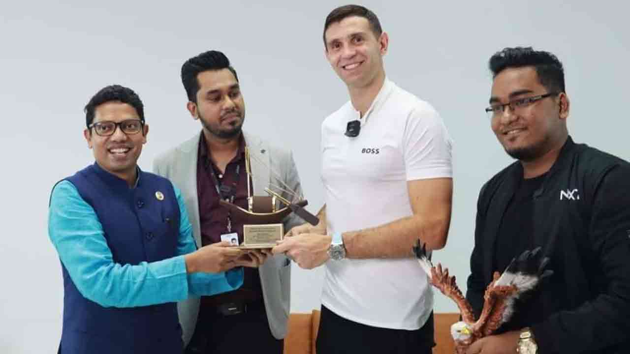 ভবিষ্যতে আর্জেন্টিনা দলকে নিয়ে আসতে চান মার্টিনেজ