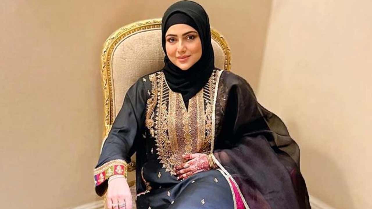 সানা খান। ফাইল ফটো