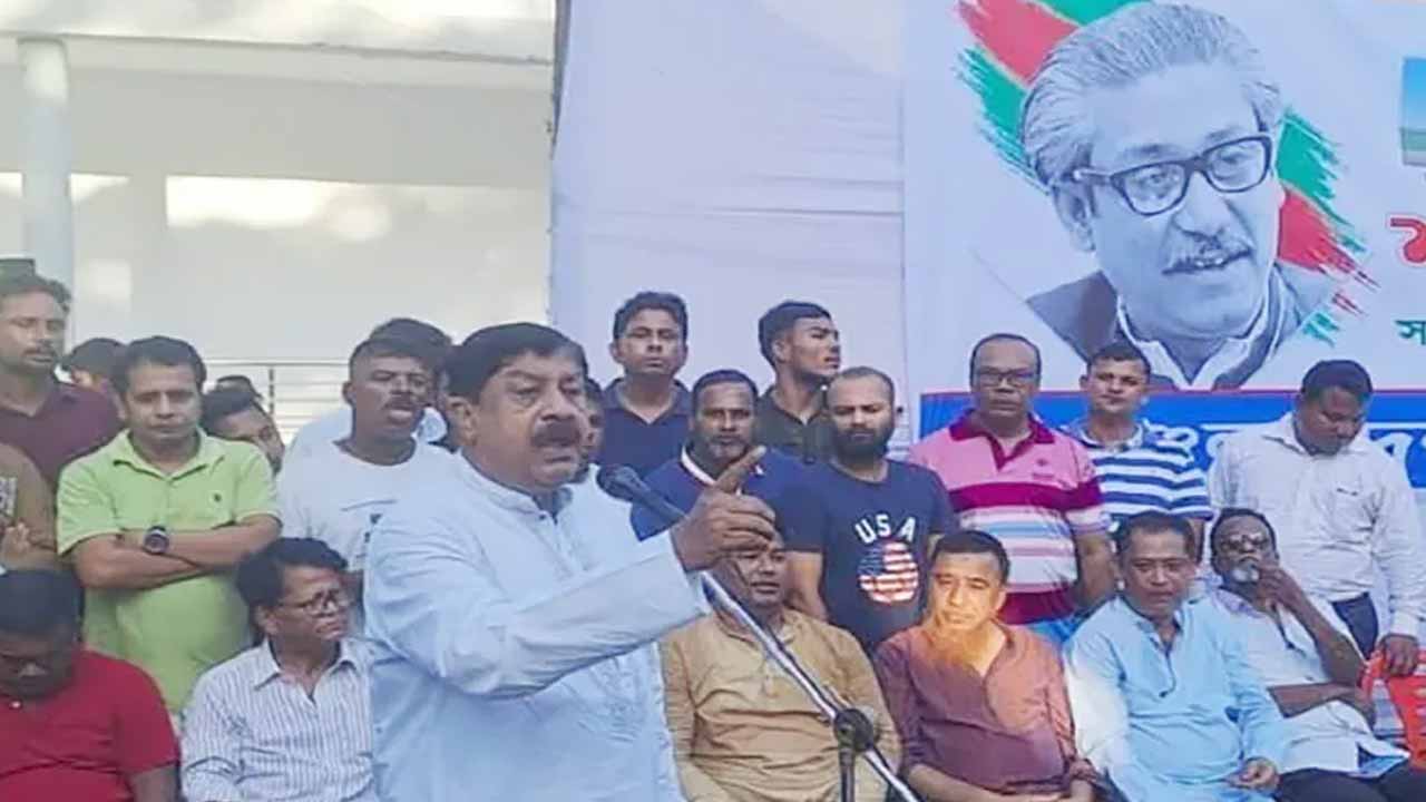 সাবেক পৌর মেয়র মুজিবুর রহমান