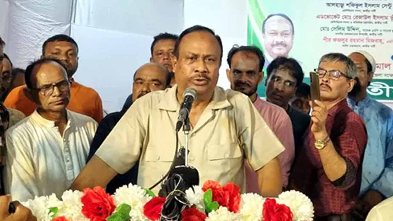 বক্তব্য রাখছেন জাপা মহাসচিব