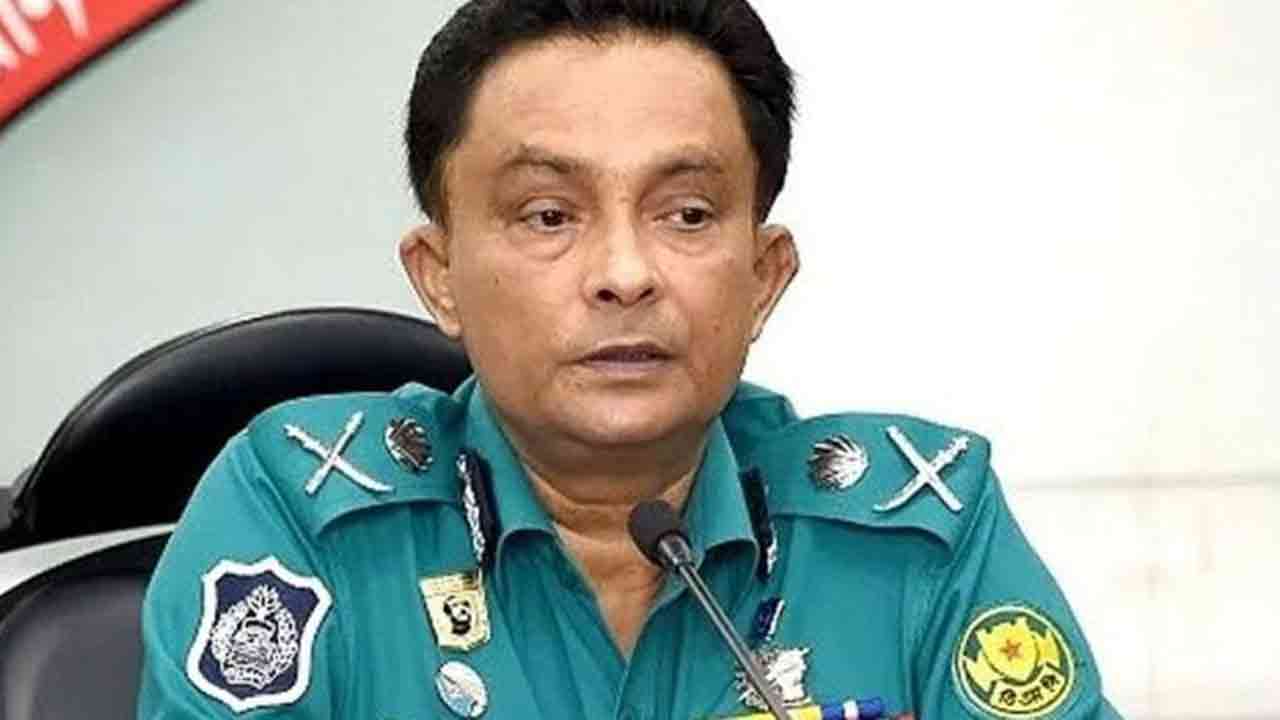 ডিএমপি কমিশনার খন্দকার গোলাম ফারুক