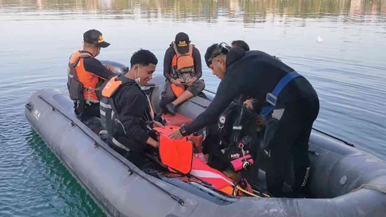 ফিলিপাইনে নৌকাডুবিতে ২৩ জনের মৃত্যু