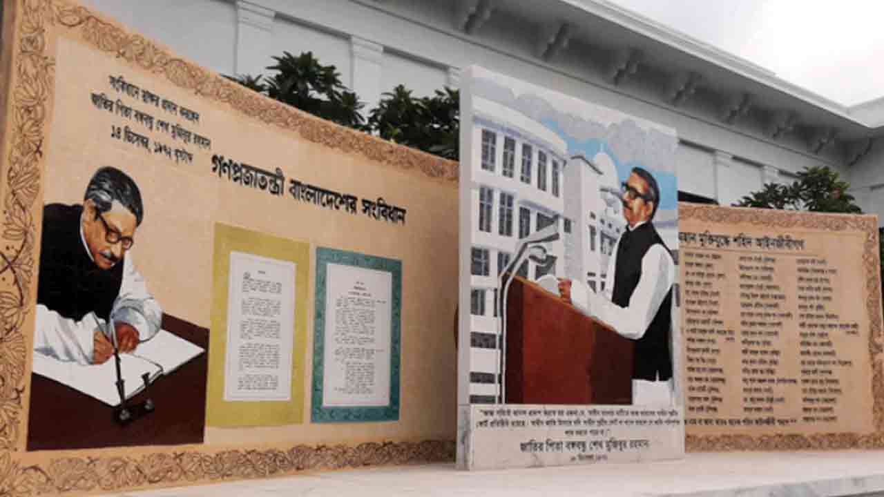 ‘বঙ্গবন্ধু স্মারক স্তম্ভ’ উদ্বোধন করলেন প্রধানমন্ত্রী