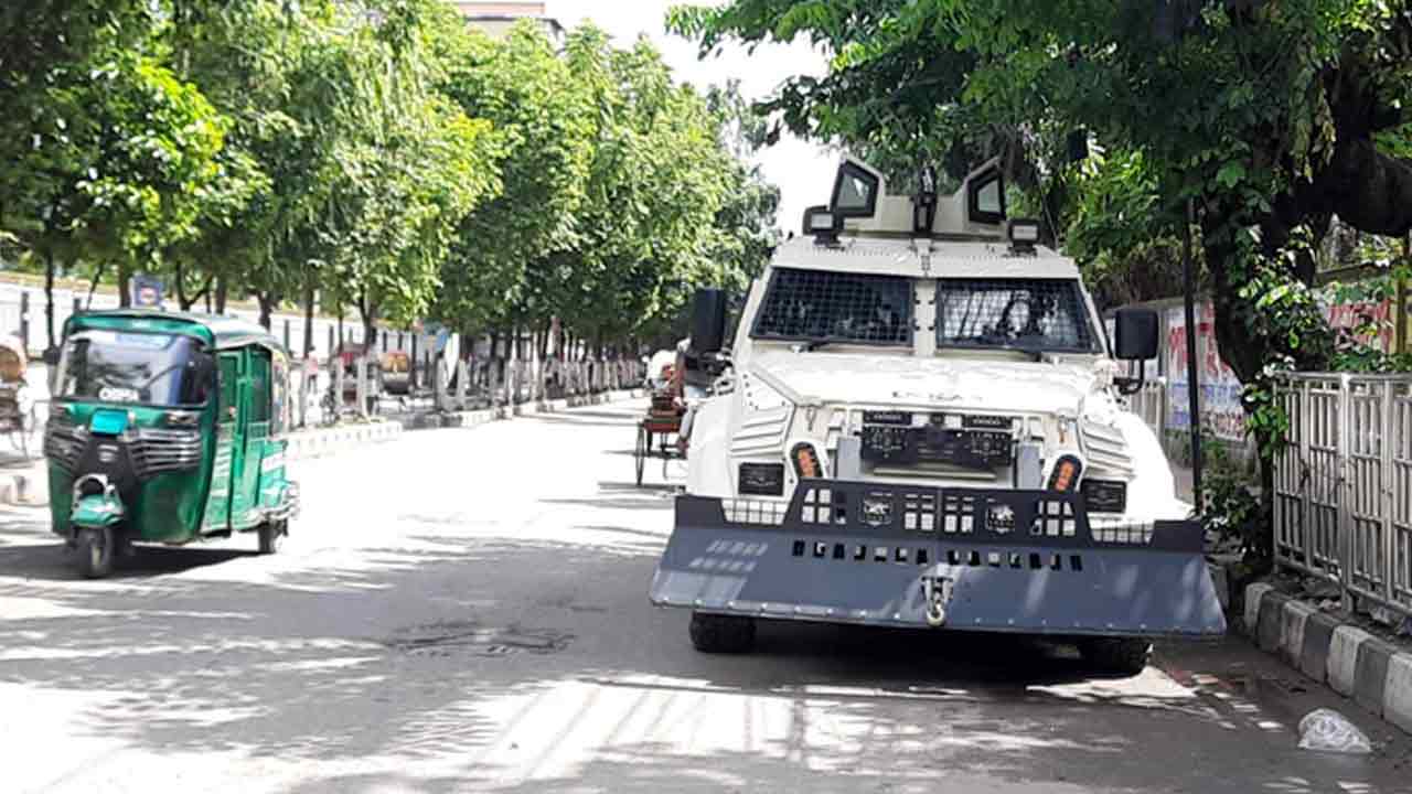 সমাবেশ ঘিরে প্রস্তুত জলকামান-সাঁজোয়া যান