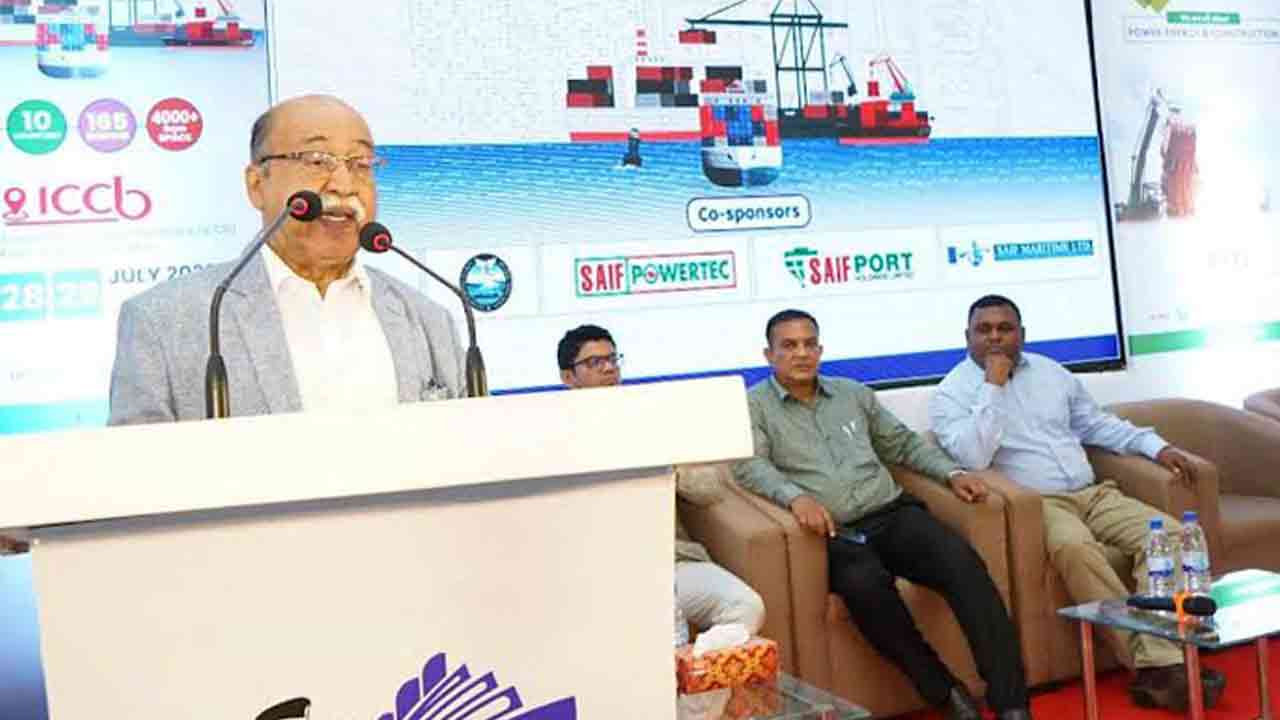 শিল্পমন্ত্রী নূরুল মজিদ মাহমুদ হুমায়ুন