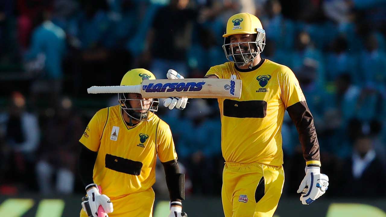 ফাইনালে জোহানেসবার্গ ও ডারবান