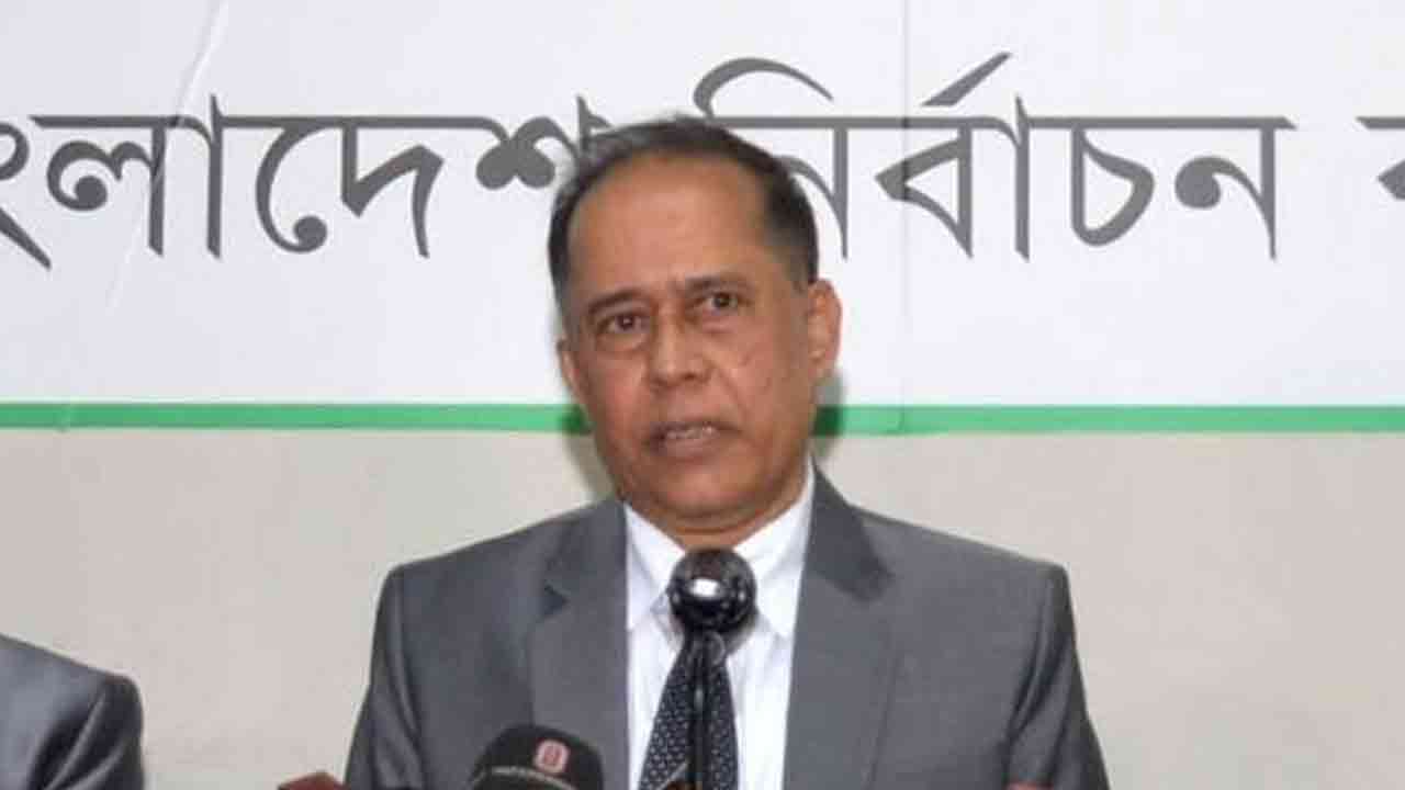 প্রধান নির্বাচন কমিশনার (সিইসি) কাজী হাবিবুল আউয়াল