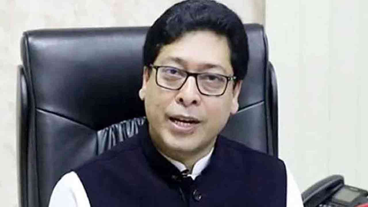 জনপ্রশাসন প্রতিমন্ত্রী ফরহাদ হোসেন (ফাইল ছবি)