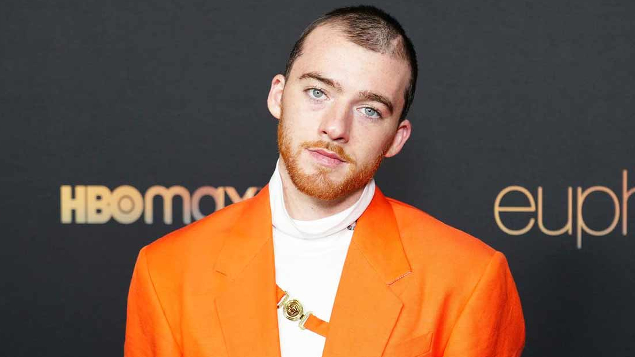 অ্যাঙ্গাস ক্লাউড