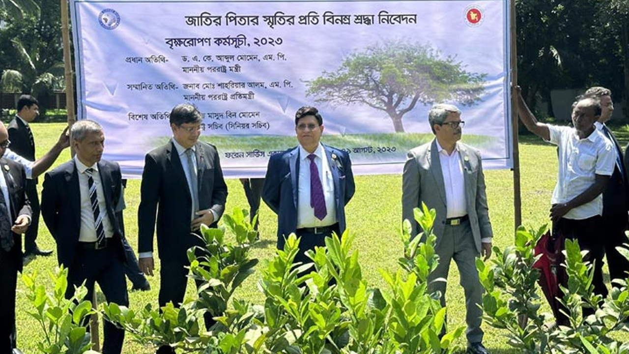 পররাষ্ট্রমন্ত্রী ড.এ কে আব্দুল মোমেন