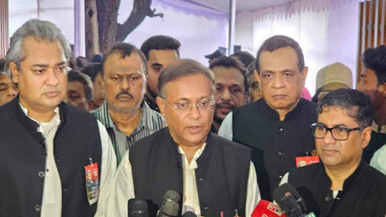 বক্তব্য রাখছেন তথ্যমন্ত্রী ড. হাছান মাহমুদ।