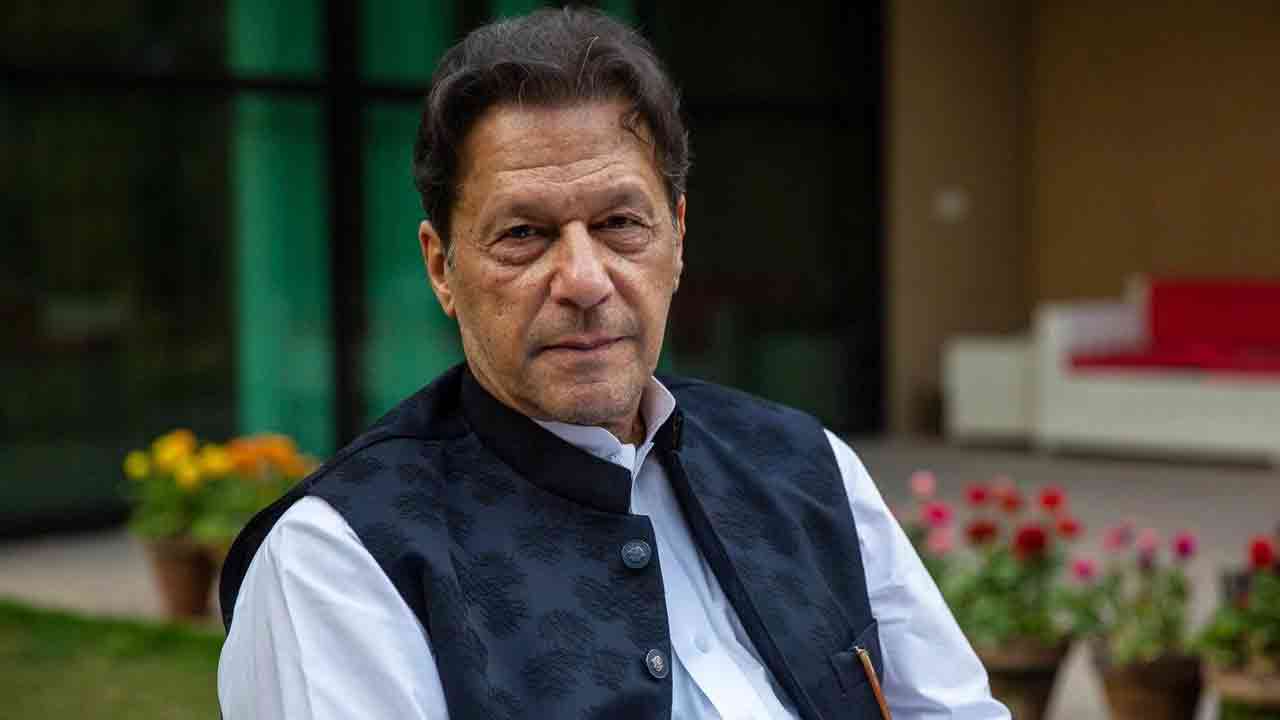 পাকিস্তানের সাবেক প্রধানমন্ত্রী ইমরান খান (ফাইল)
