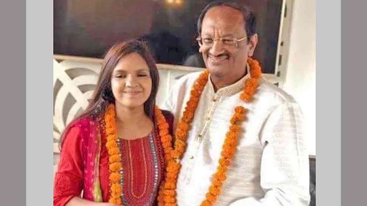 মুশতাককে বিয়ে করা নিয়ে আদালত যা বললেন সেই ছাত্রী