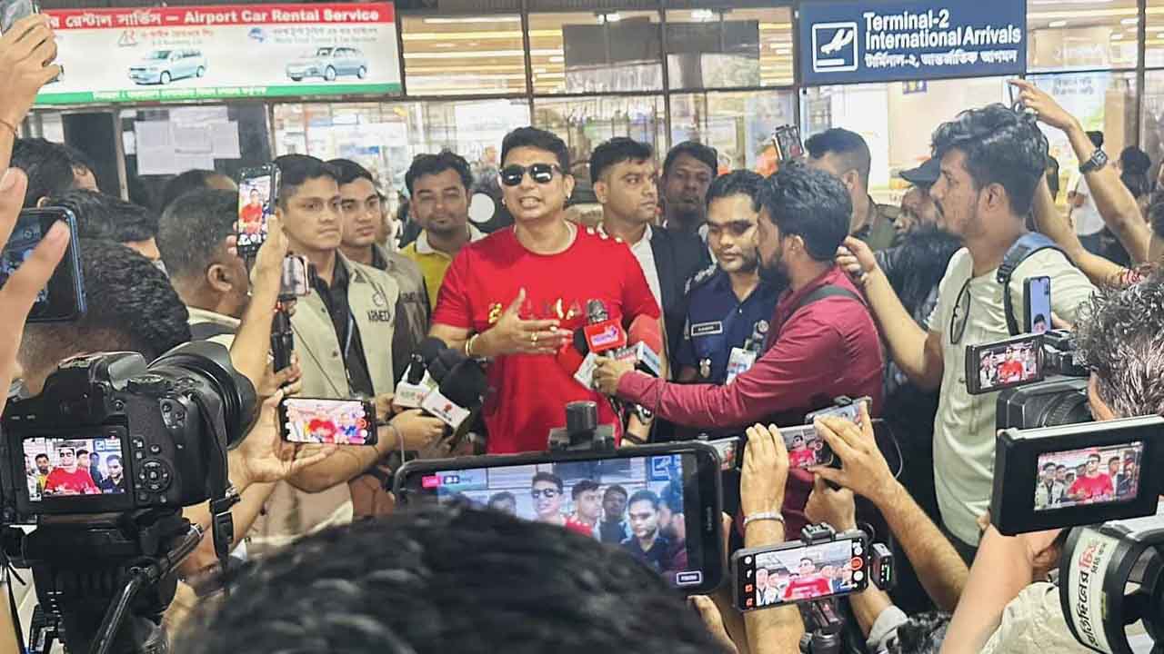 জায়েদ খান