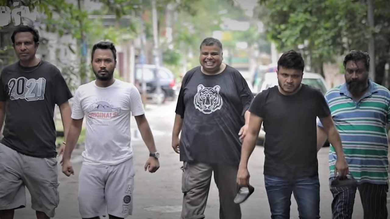 নাম ব্যাচেলর পয়েন্ট, অথচ বিবাহিত’ই বেশি