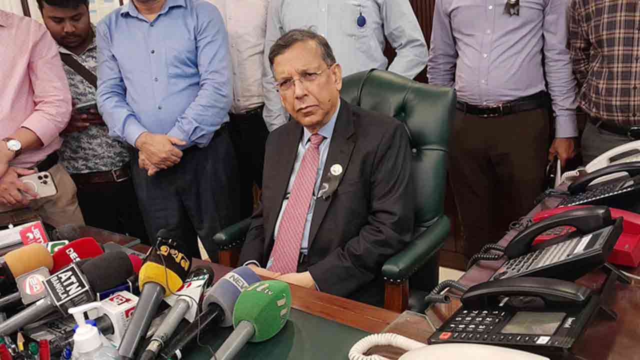 আইন, বিচার ও সংসদ বিষয়কমন্ত্রী আনিসুল হক