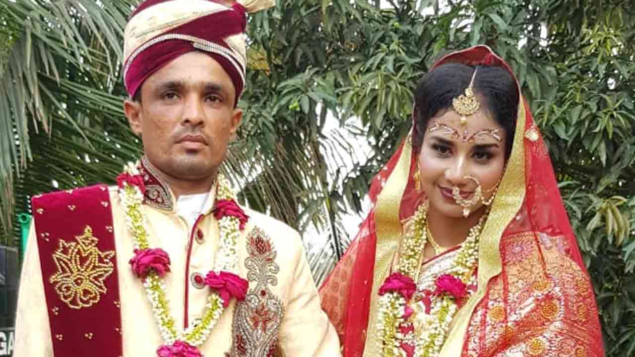 স্বামীর সঙ্গে নিহত নুপুর
