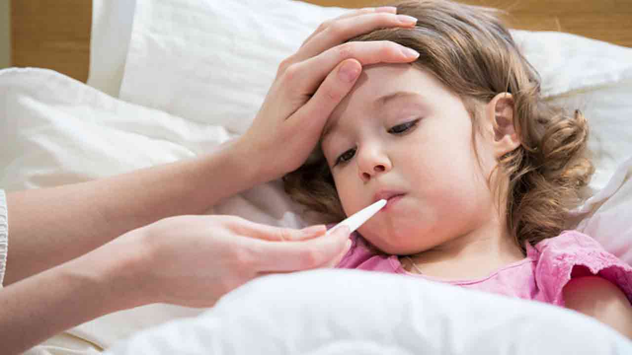 শিশুকে ডেঙ্গু থেকে রক্ষা করতে যা করবেন