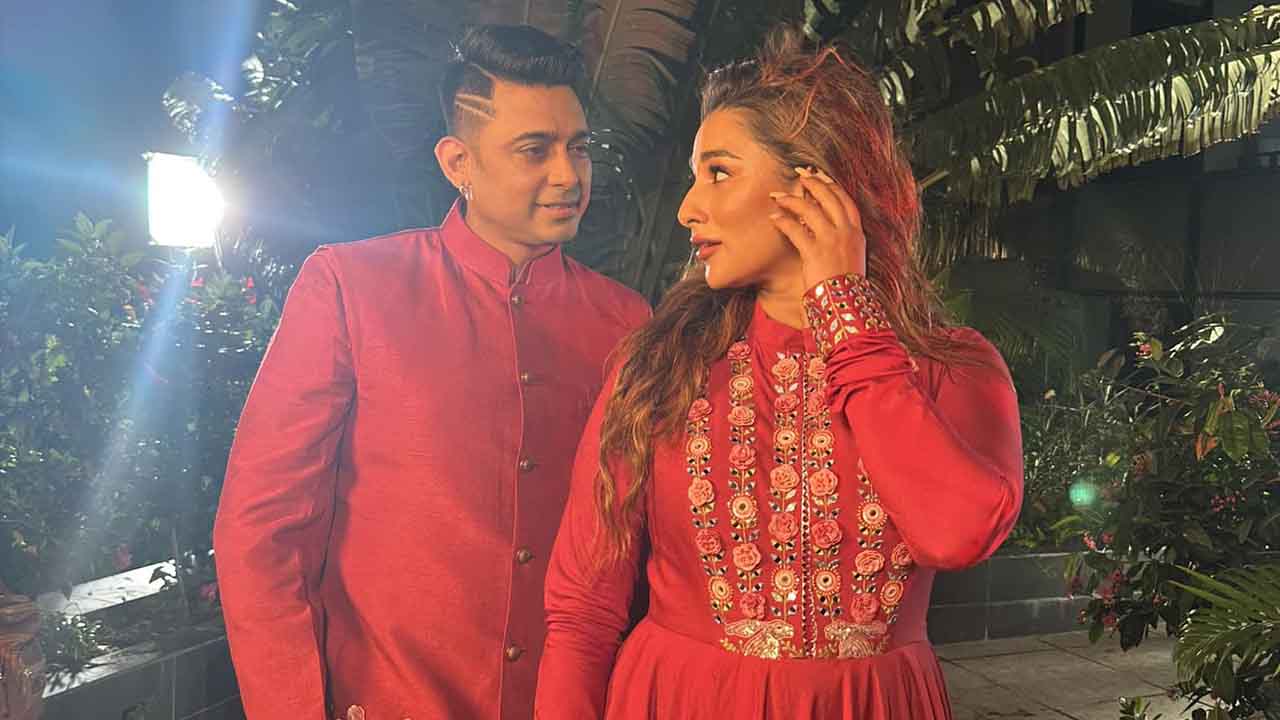 গানের দৃশ্যে জায়েদ-সায়ন্তিকা