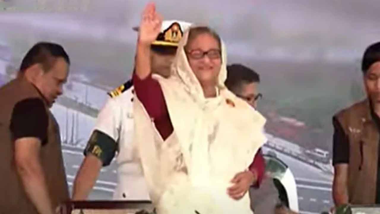 প্রধানমন্ত্রী শেখ হাসিনা