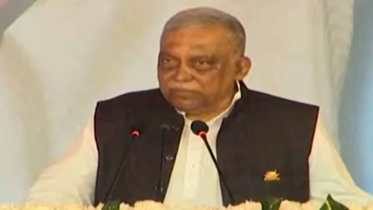 স্বরাষ্ট্রমন্ত্রী আসাদুজ্জামান খান কামাল