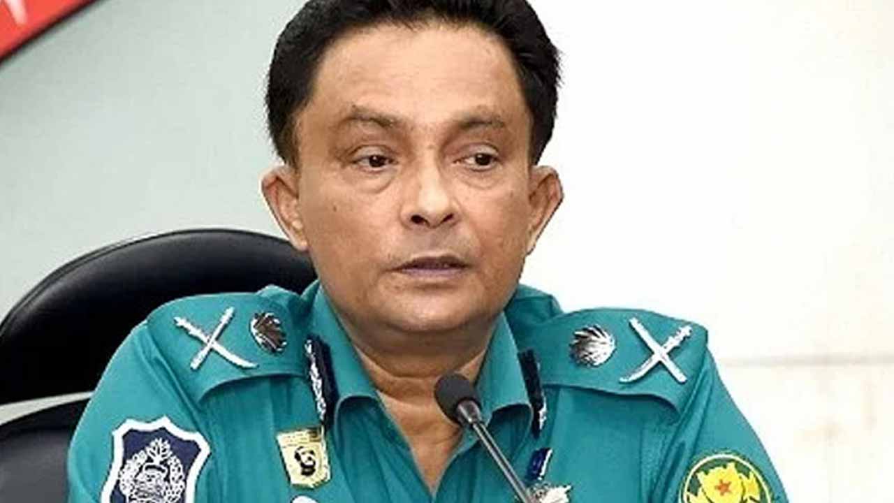 ডিএমপি কমিশনার খন্দকার গোলাম ফারুক (ফাইল ছবি)