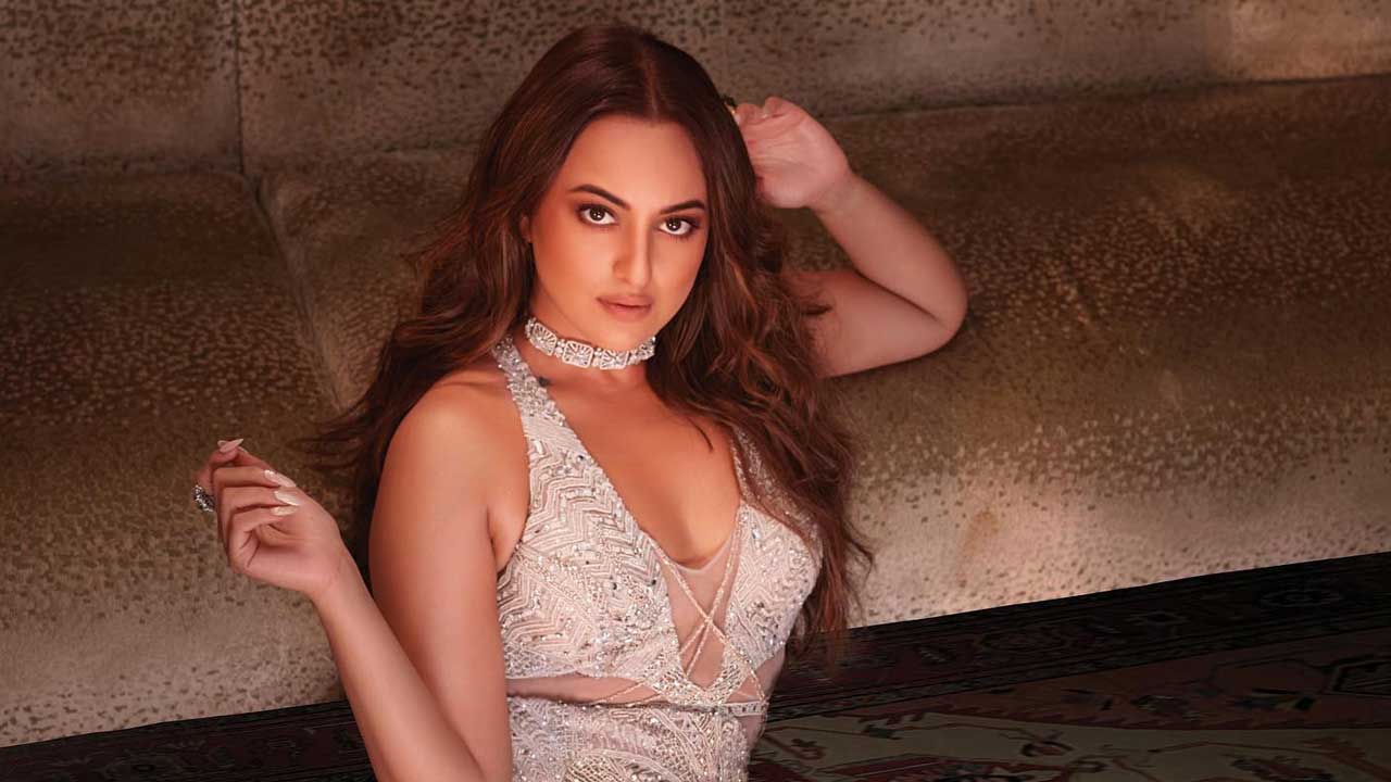 সোনাক্ষী সিনহা । ছবি: ফেসবুক