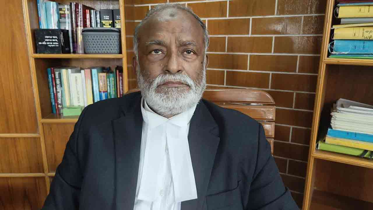 অ্যাডভোকেট তৈমুর আলম খন্দকার (ফাইল ছবি)