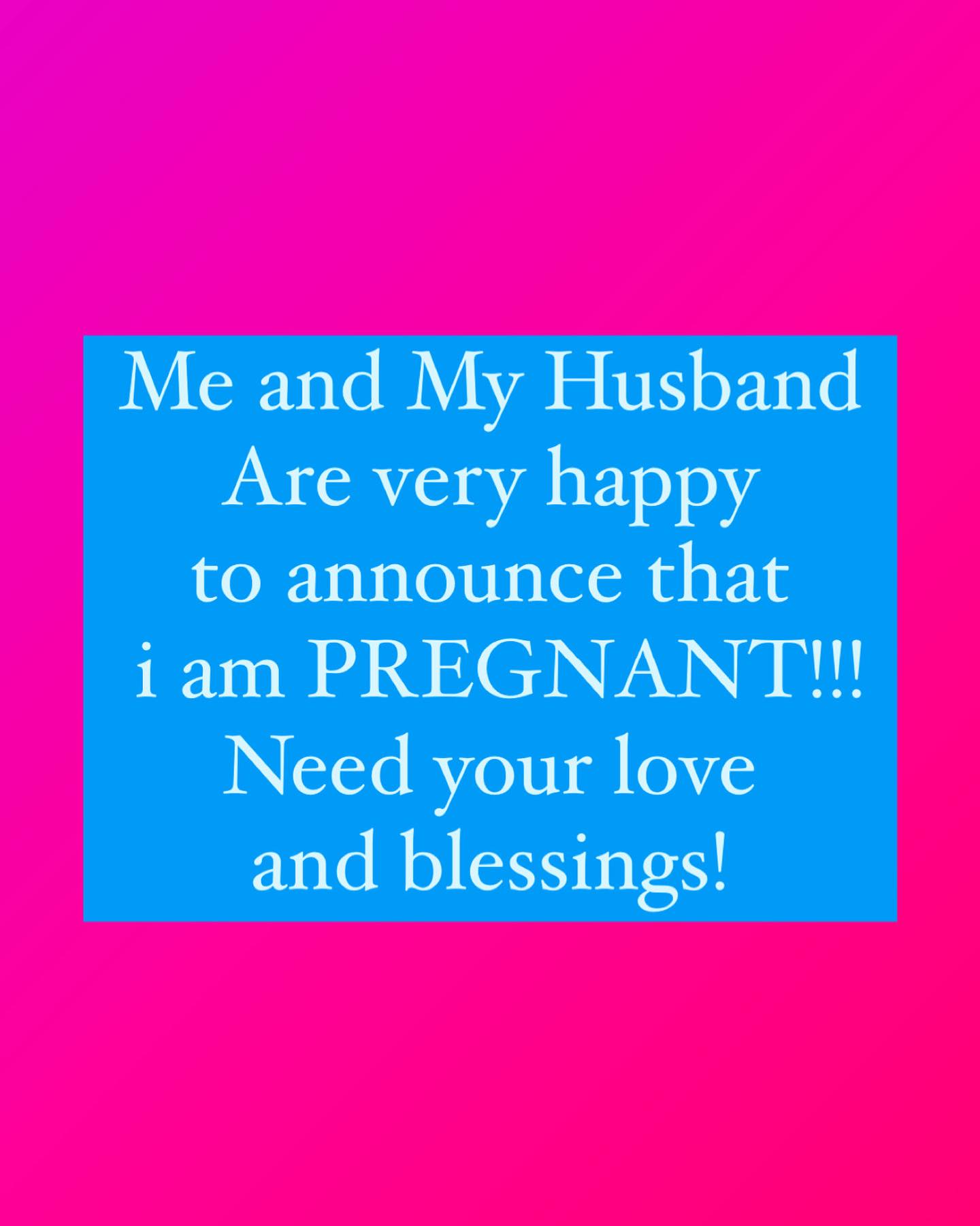 মা হতে যাওয়ার খবর জানিয়েছেন ঋতাভরী । ছবি: ফেসবুক