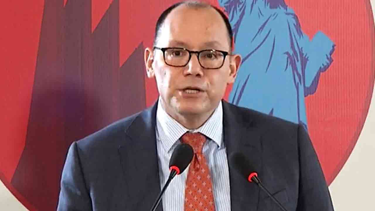 মার্কিন রাষ্ট্রদূত পিটার হাস (ফাইল ছবি)