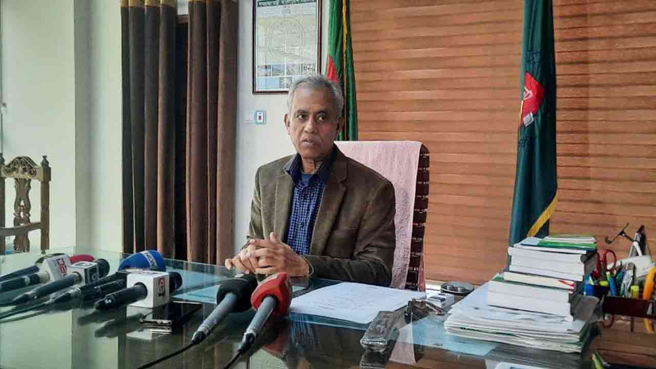 নির্বাচন কমিশনার মো. আলমগীর (ফাইল ছবি)