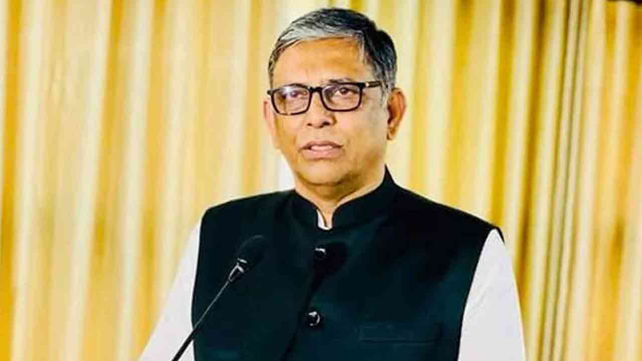 আ ফ ম বাহাউদ্দিন নাছিম (ফাইল ছবি)