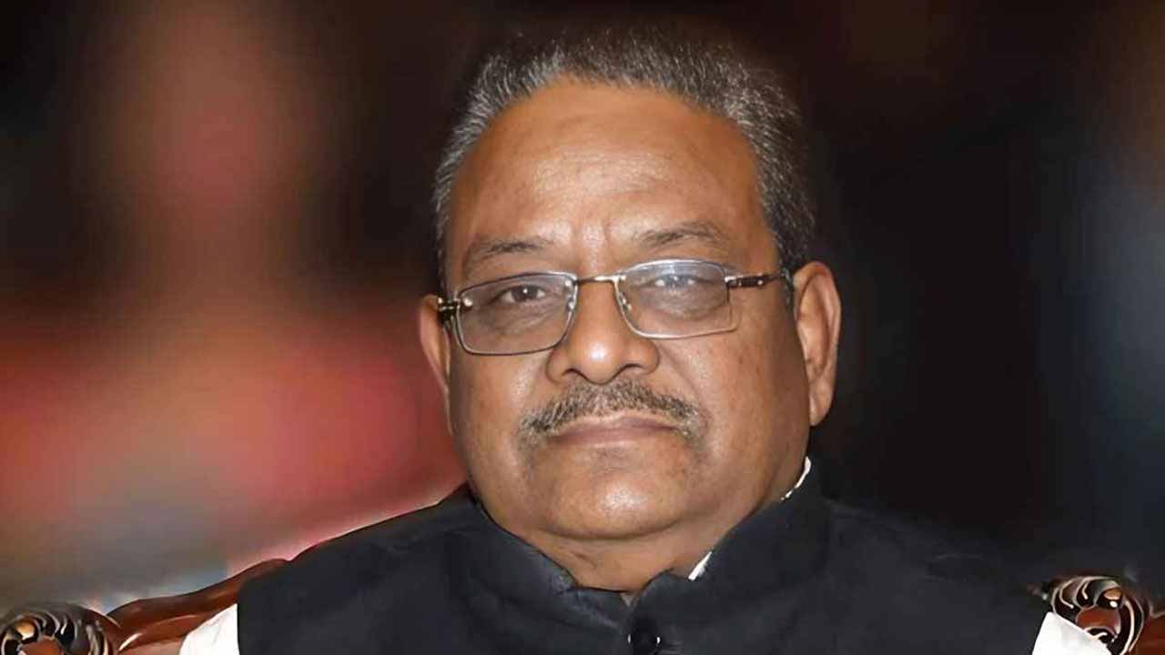 সাবেক বিমান ও পর্যটন মন্ত্রী এ. কে. এম. শাহজাহান কামাল (ফাইল ছবি)