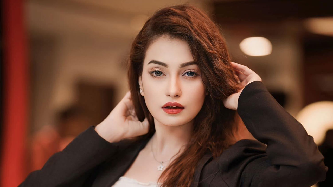 রাজ রিপা । ছবি: ফেসবুক