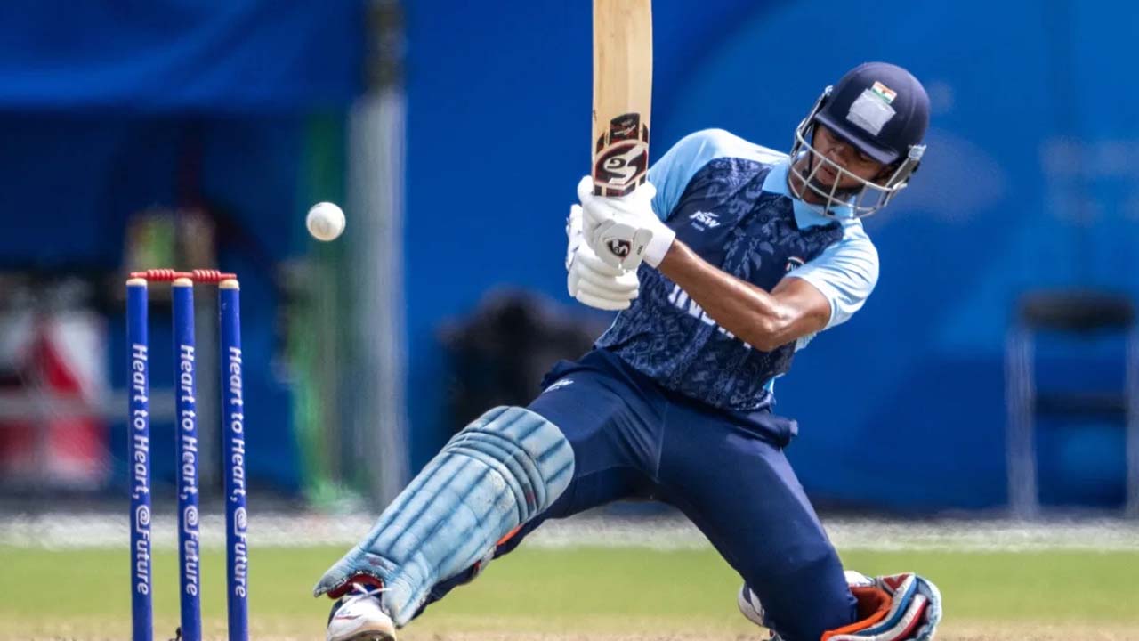 ৪৯ বলে সেঞ্চুরি পূর্ণ করেন যশস্বী জয়সওয়াল