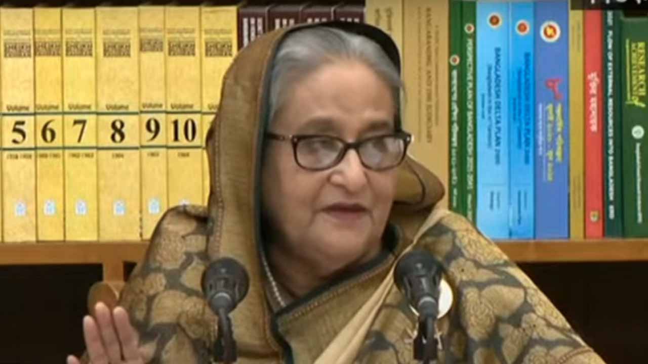 প্রধানমন্ত্রী শেখ হাসিনা।