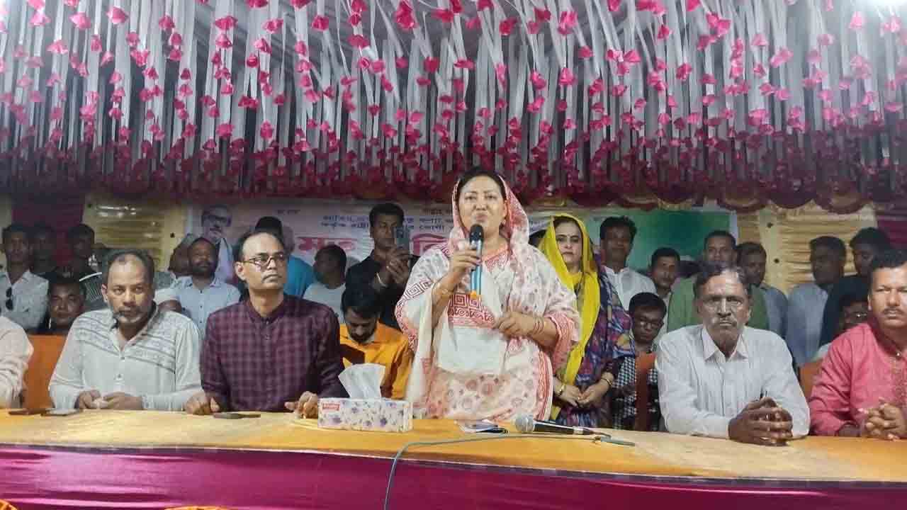 শেখ হাসিনাকে নিয়ে ষড়যন্ত্র করে লাভ নেই : মমতাজ 