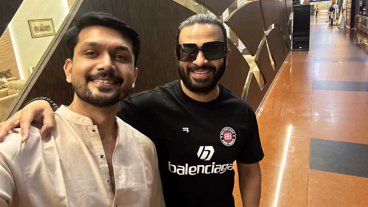 বিমানবন্দরে দেখা, শুভকে যা বললেন শাকিব 