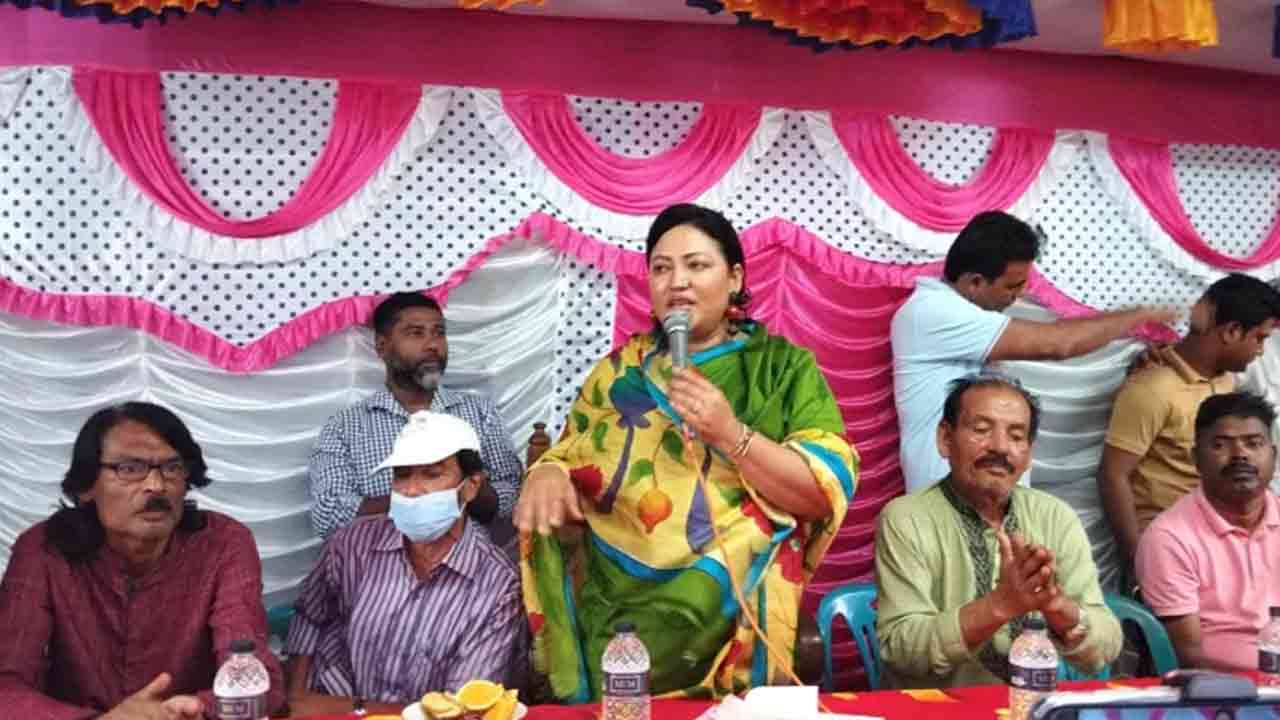 ‘আমরা নৌকার মানুষ, নৌকার বাইরে যাব না’