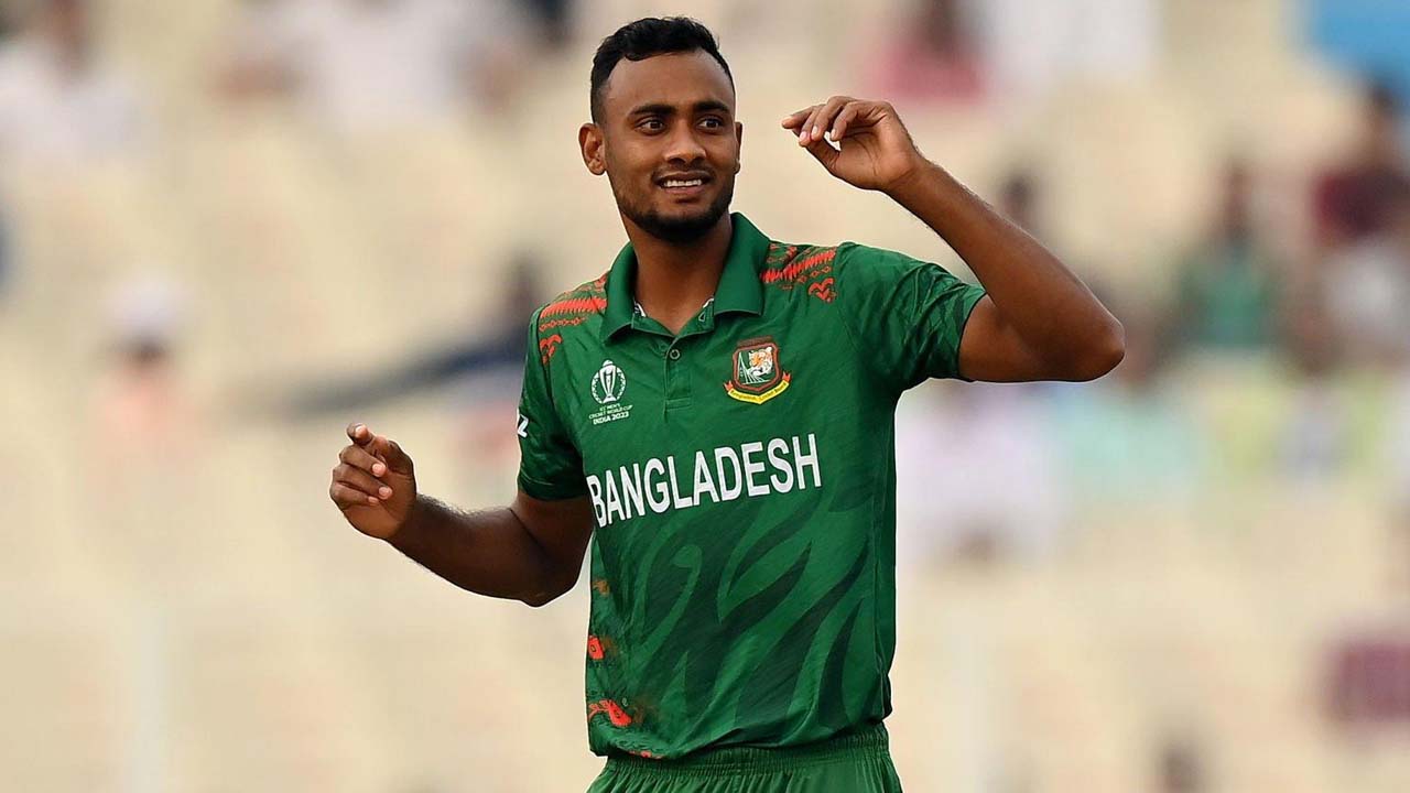 দুই ডাচ ওপেনারকে ফেরালেন তাসকিন-শরিফুল