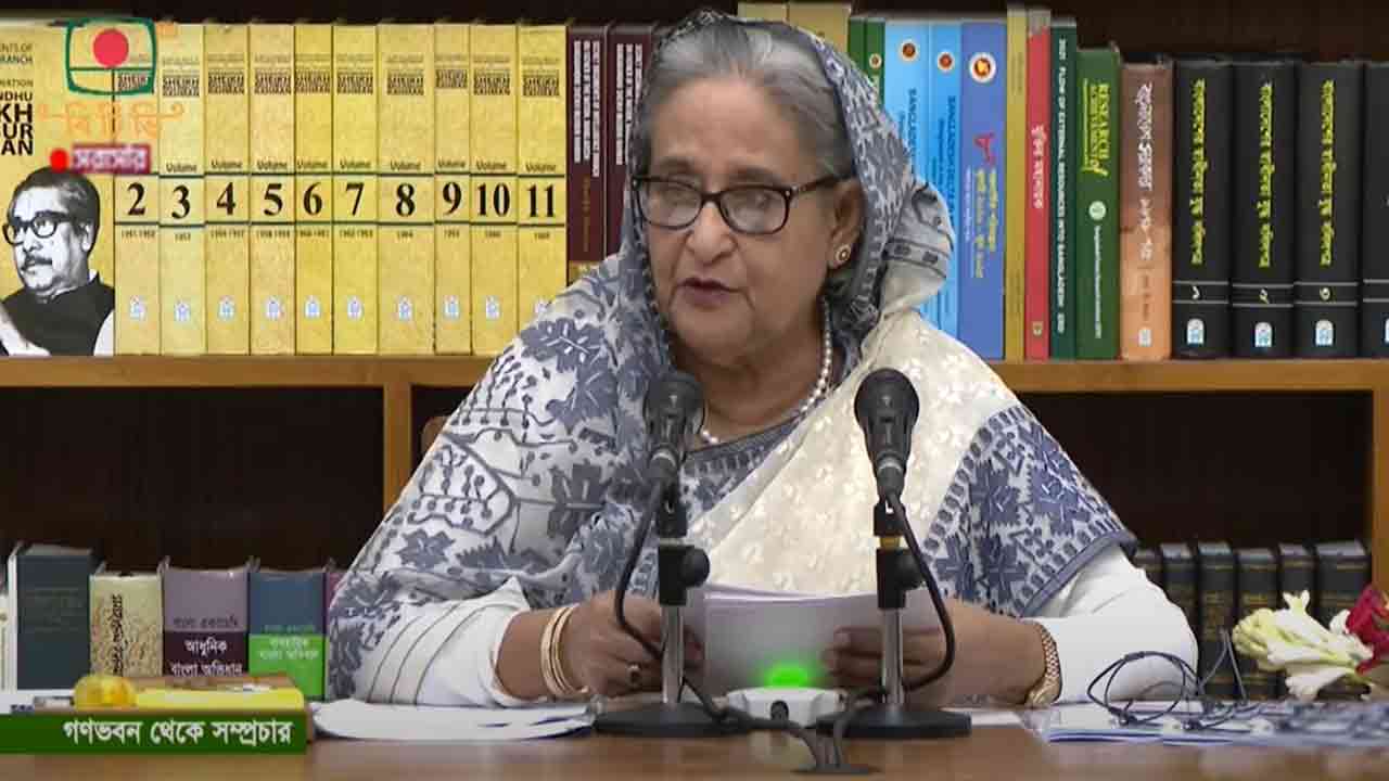 সংবাদ সম্মেলনে প্রধানমন্ত্রী শেখ হাসিনা