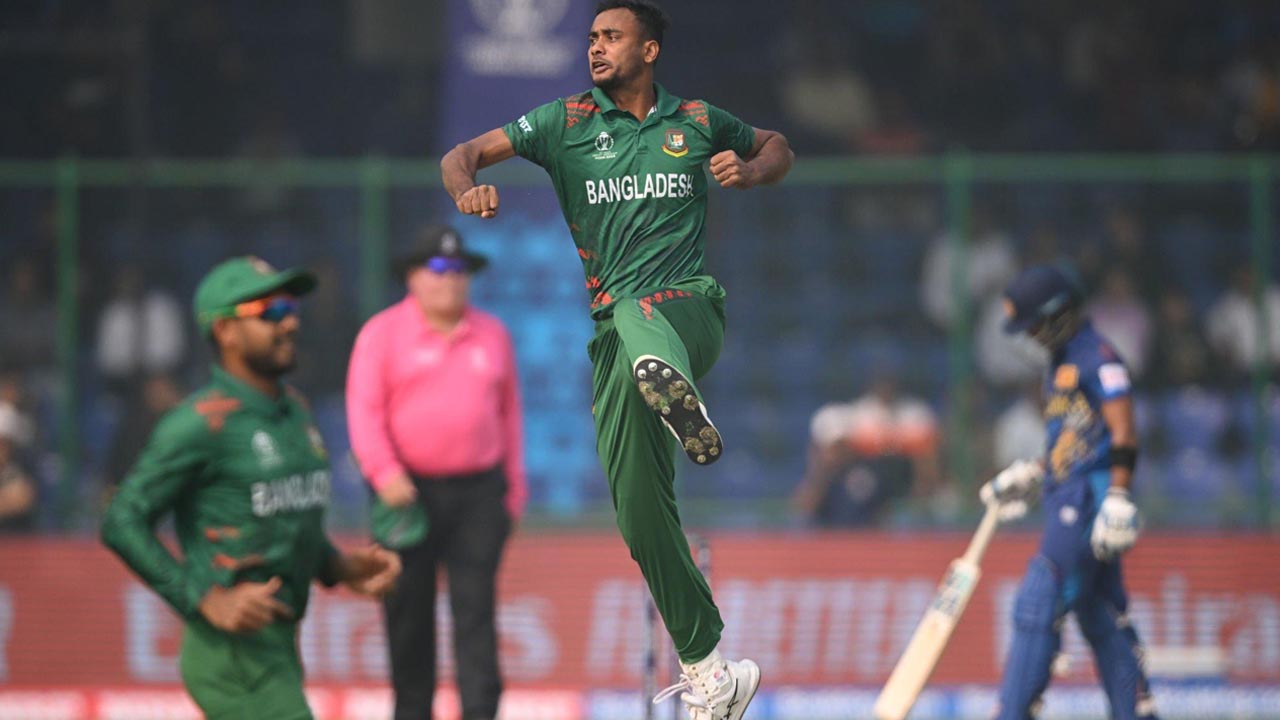 টুর্নামেন্টেরই অন্যতম সেরা ক্যাচ ধরলেন মুশফিক! 