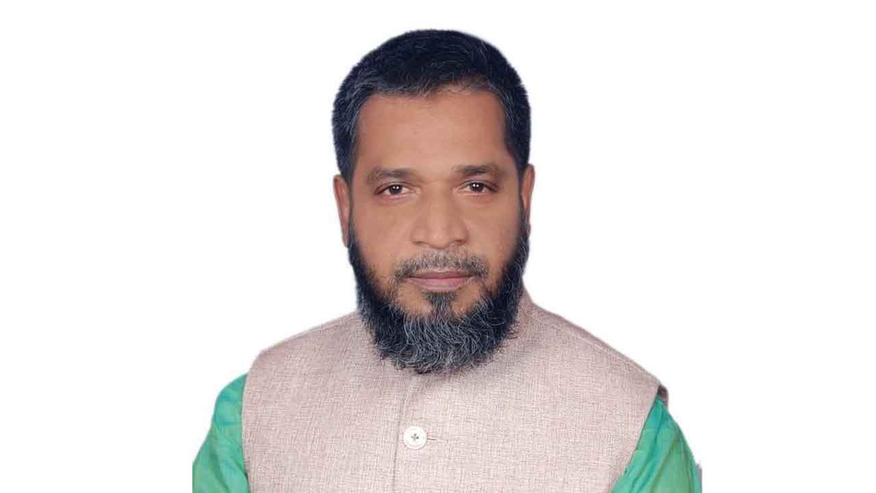 উপজেলা পরিষদের মোস্তফা ফরিদ আহমেদ চৌধুরী