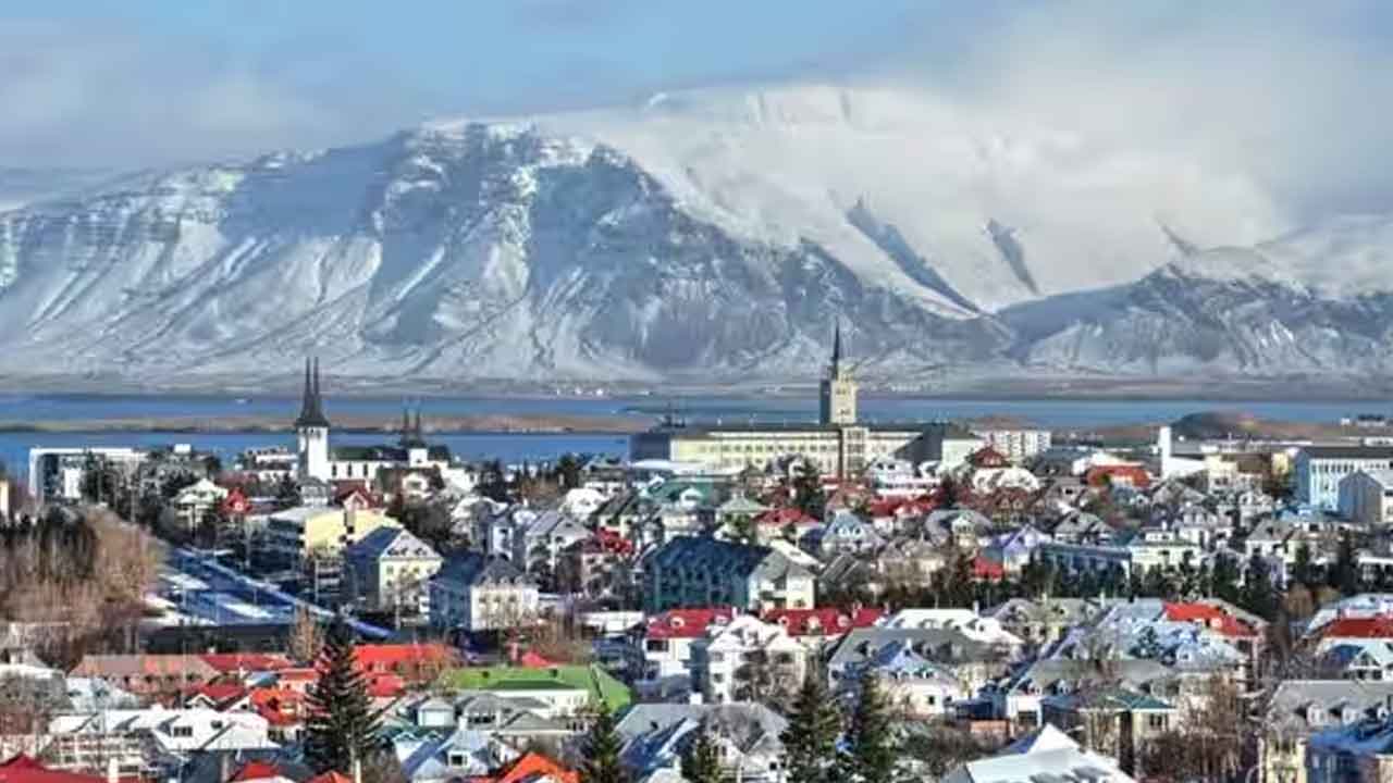 ১৪ ঘণ্টায় ৮০০ ভূমিকম্প, অগ্নুৎপাতের আশঙ্কা